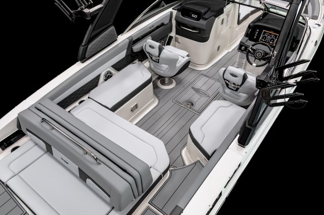 2025 26 SURF Cockpit Seating