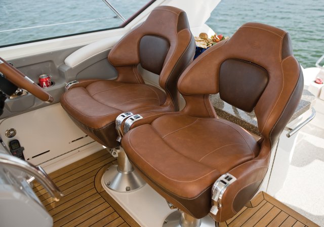 Helm Seats