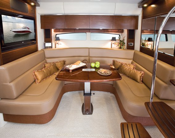 Salon to Starboard