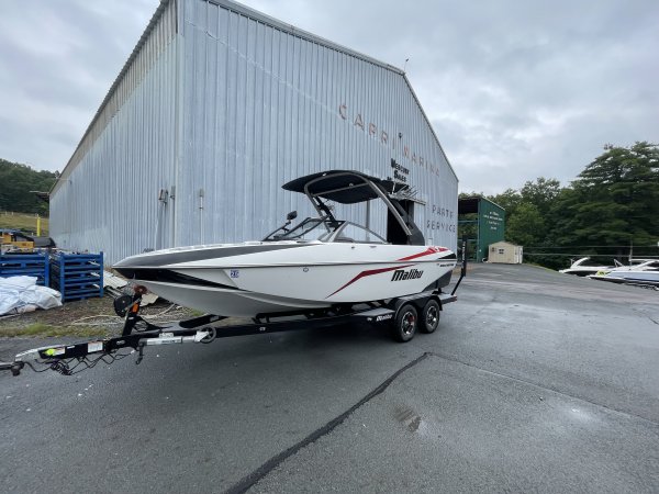 Used 2019  powered Power Boat for sale