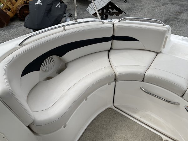 Pre-Owned 2001 Chaparral 263 Sunesta for sale