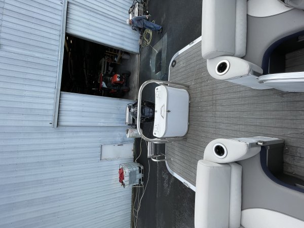 Used 2020 Avalon Pontoon Catalina Quad Lounge 2385 Power Boat for sale