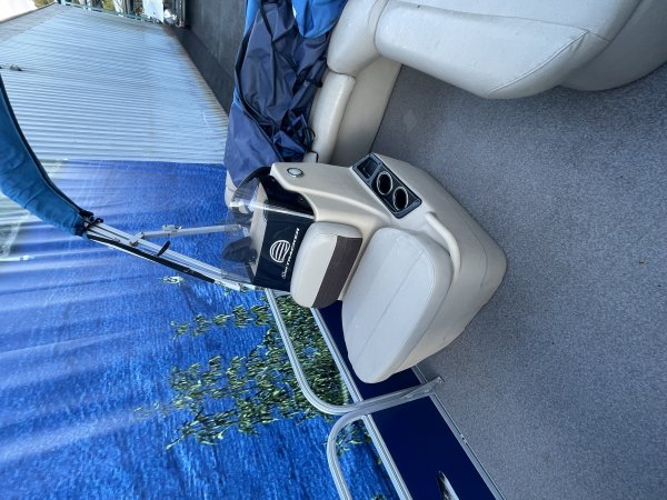 Used 2018 Tracker Bass Buggy 16 DLX Power Boat for sale