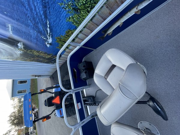 Used 2018 Tracker Bass Buggy 16 DLX Power Boat for sale