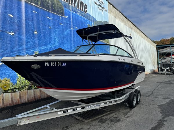 Pre-Owned 2018 Monterey Boats Power Boat for sale