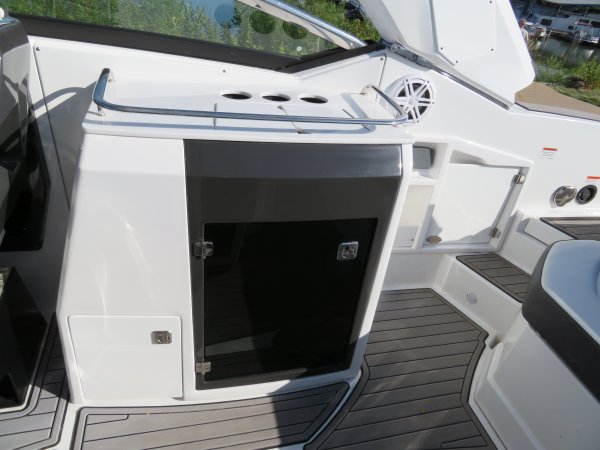 Used 2019  powered Power Boat for sale