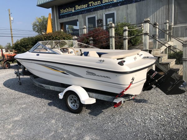 Pre-Owned 2001 Chaparral Power Boat for sale