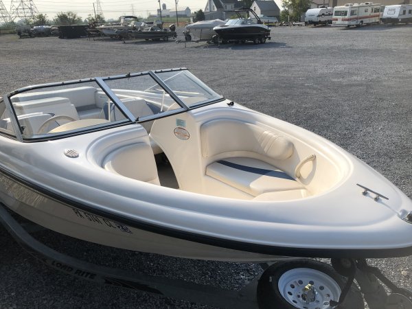 Pre-Owned 2001  powered Chaparral Boat for sale