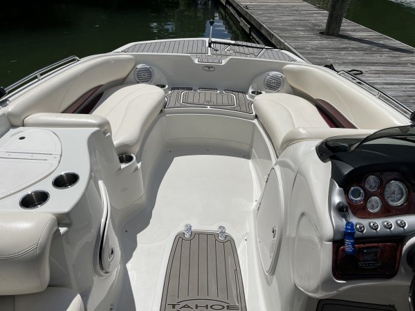 Pre-Owned 2013 Tahoe Power Boat for sale