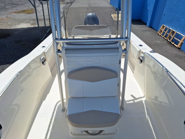 Robalo R200 Center Console for sale