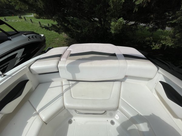 Pre-Owned 2010 Chaparral Power Boat for sale