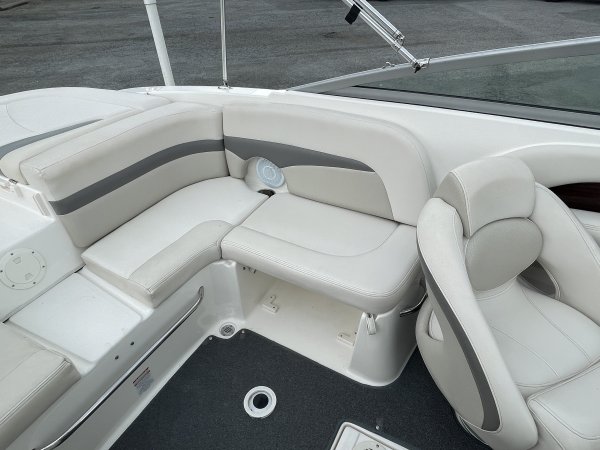 Pre-Owned 2007 Power Boat for sale