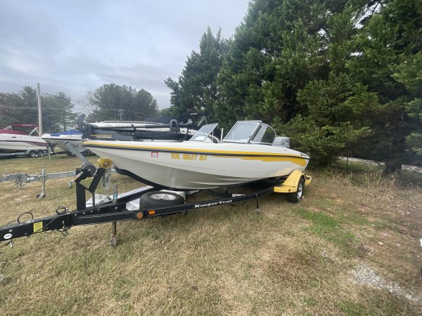 Pre-Owned 2007 Power Boat for sale