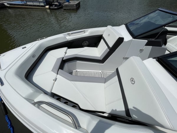 Pre-Owned 2023  powered Power Boat for sale