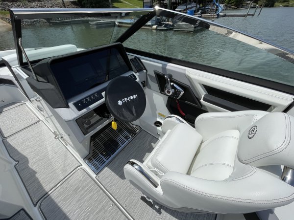 Pre-Owned 2023 Cobalt Power Boat for sale