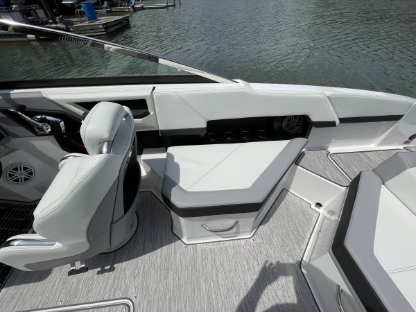 Pre-Owned 2023  powered Power Boat for sale