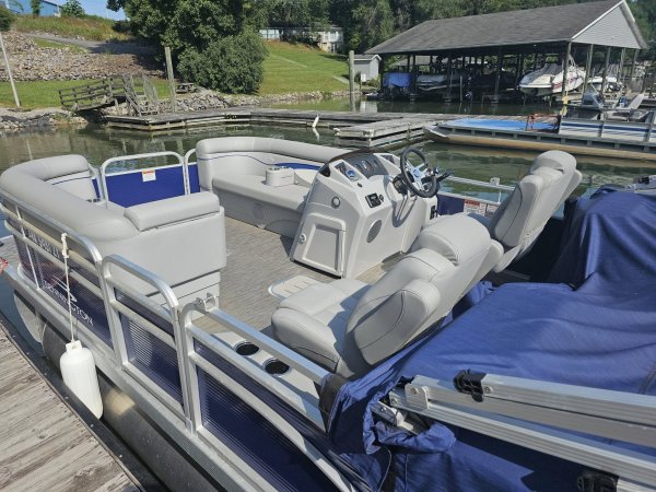 Pre-Owned 2022 Power Boat for sale