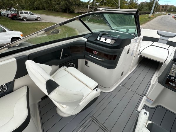 Used 2023  powered Power Boat for sale