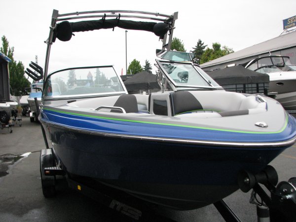Pre-Owned 2014 MB Sports B52-23 Power Boat for sale