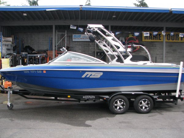 Pre-Owned 2014 MB Sports B52-23 Power Boat for sale