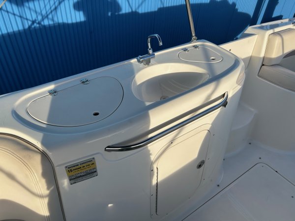 Used 2005 Chaparral 252 Sunesta for sale