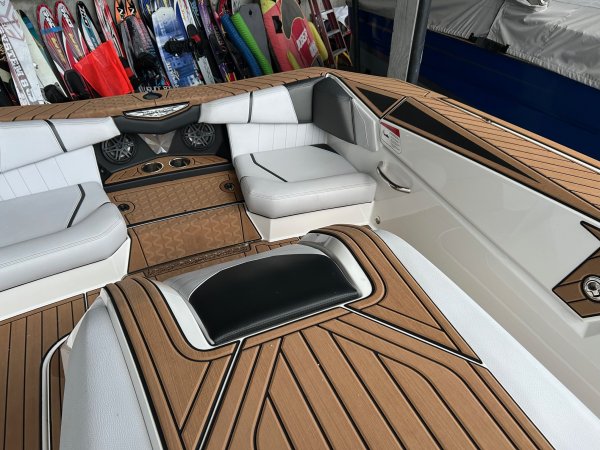 Pre-Owned 2019  powered Nautique Boat for sale