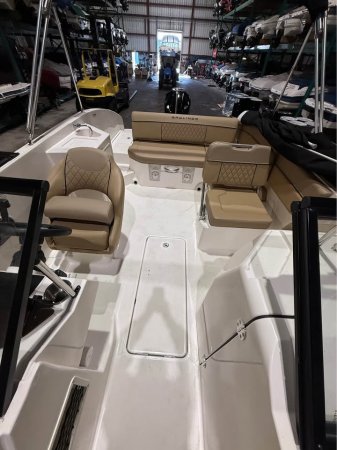 Used 2023 Bayliner Power Boat for sale