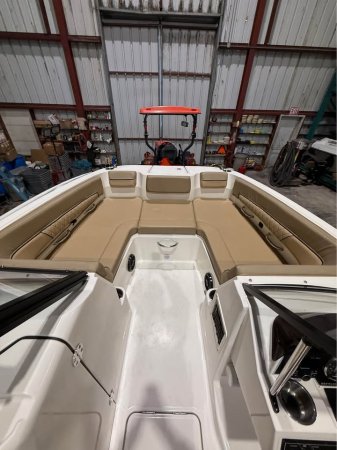 Used 2023 Bayliner Power Boat for sale