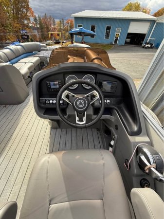 Pre-Owned 2021 Avalon Pontoon 2785 Catalina Platinum Entertainer Power Boat for sale