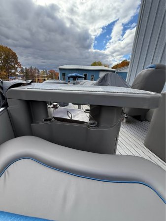 Pre-Owned 2021 Avalon Pontoon for sale