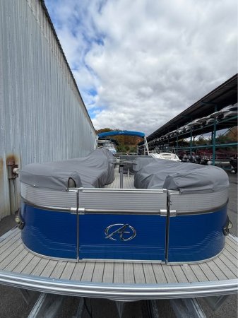 Pre-Owned 2021  powered Power Boat for sale