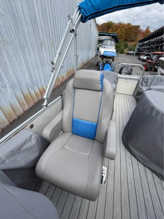 Pre-Owned 2021 Avalon Pontoon for sale