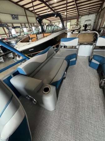 Used 2025  powered Avalon Pontoon Boat for sale