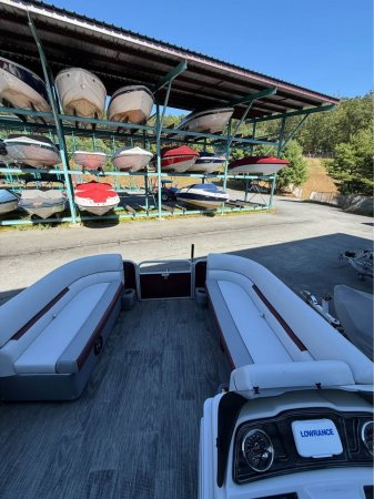 Pre-Owned 2021  powered Sweetwater Boat for sale