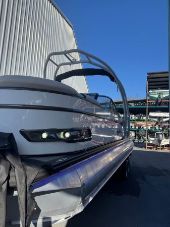 Pre-Owned 2021 Avalon Pontoon for sale