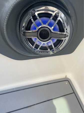 Pre-Owned 2021 Chaparral 307 SSX Power Boat for sale