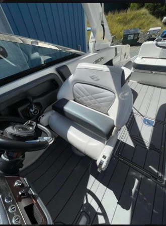 Pre-Owned 2021  powered Power Boat for sale