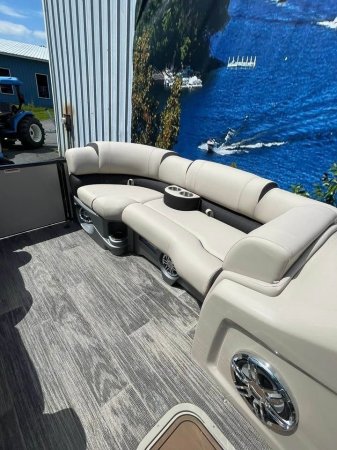 Used 2024 Avalon Pontoon Catalina Platinum RJ 2385 Power Boat for sale