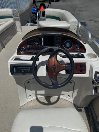 Used 2009 Avalon Pontoon Power Boat for sale