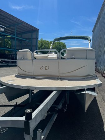 Used 2009 Avalon Pontoon LS 2000 Cruise Power Boat for sale