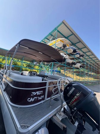 Pre-Owned 2022 Sweetwater 2086 Power Boat for sale