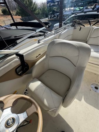Pre-Owned 1999  powered Sea Ray Boat for sale