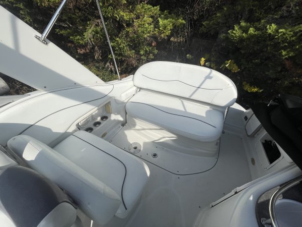 Pre-Owned 2007 Crownline 27CR Power Boat for sale