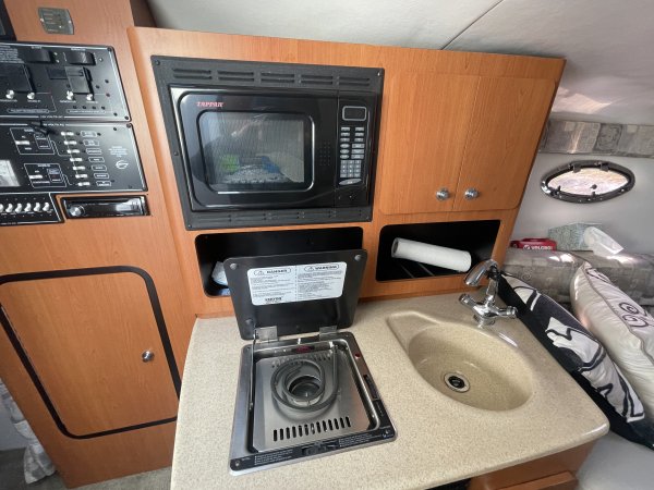 Pre-Owned 2007 Power Boat for sale