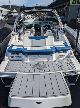 Used 2023  powered Power Boat for sale