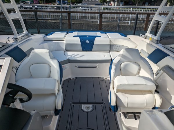 Used 2023 Chaparral 23 Surf Power Boat for sale