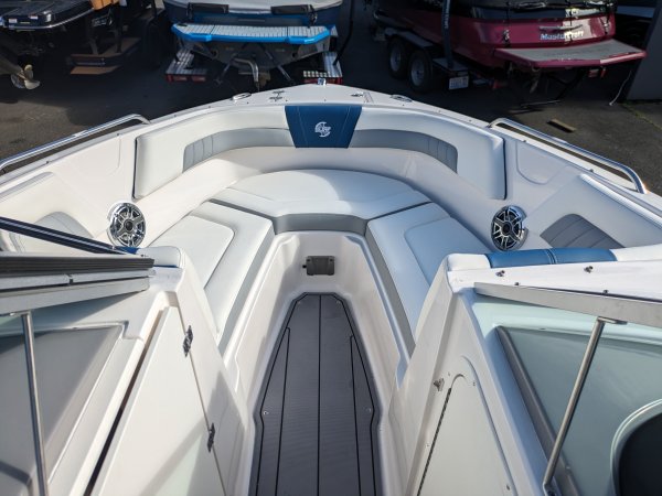Used 2023 Chaparral Power Boat for sale