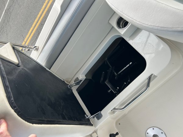 Used 2010 Sea Ray Power Boat for sale