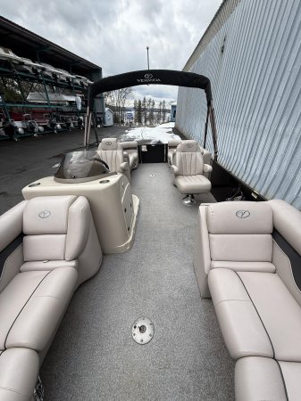 Pre-Owned 2015 Veranda V2275RC TRITOON Power Boat for sale