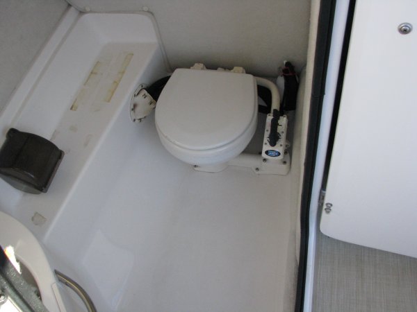 Pre-Owned 2004  powered Power Boat for sale